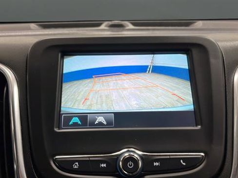 Used 2018 Chevrolet Equinox LT image 13