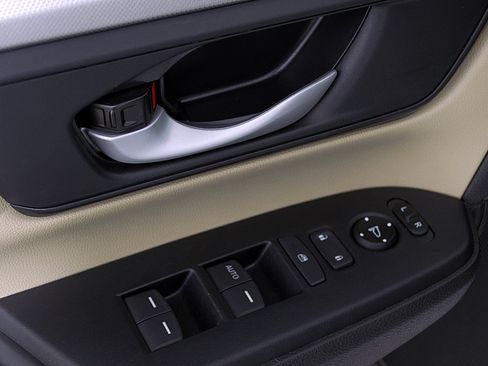 Used 2018 Honda CR-V LX image 23