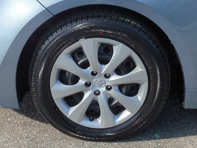 Used 2024 Toyota Corolla LE FWD image 10