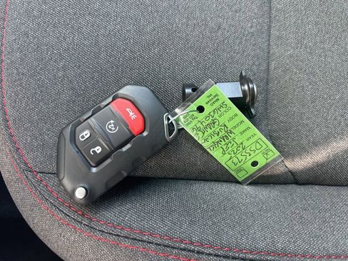 New 2025 Jeep Wrangler Rubicon w/ Steel Bumper Group image 31