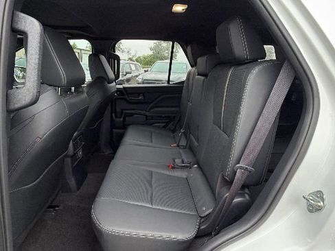 Certified 2025 Toyota 4Runner Limited AWD/4WD image 34