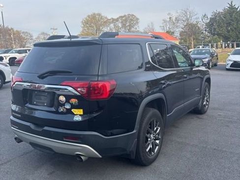 Used 2017 GMC Acadia SLT image 3