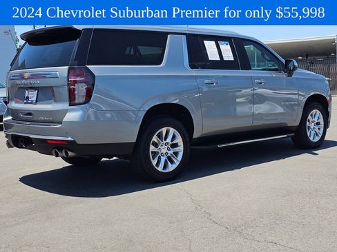 Used 2024 Chevrolet Suburban Premier AWD/4WD image 7