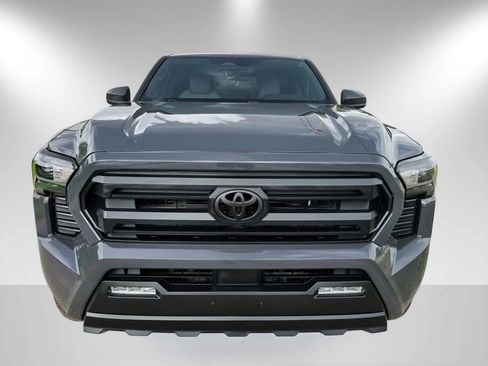 Used 2025 Toyota Tacoma SR5 RWD image 2