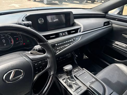 Used 2020 Lexus ES 350 w/ Premium Package FWD image 22