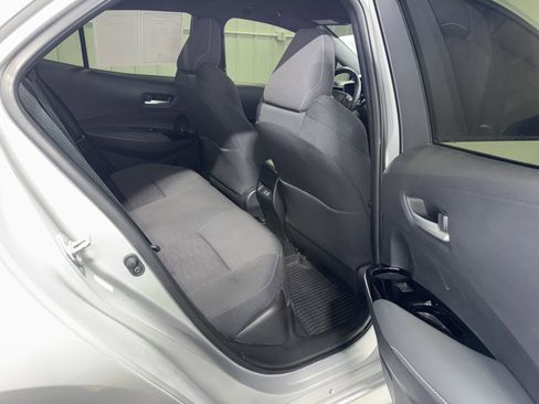 Used 2024 Toyota Corolla SE w/ SE Package image 12