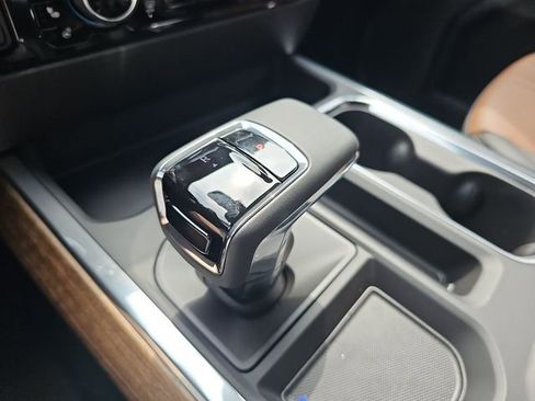 New 2026 Chevrolet Silverado 1500 High Country w/ Technology Package AWD/4WD image 16