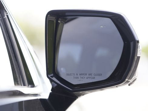 Used 2025 Cadillac Escalade Sport w/ LPO, ONYX Package AWD/4WD image 46