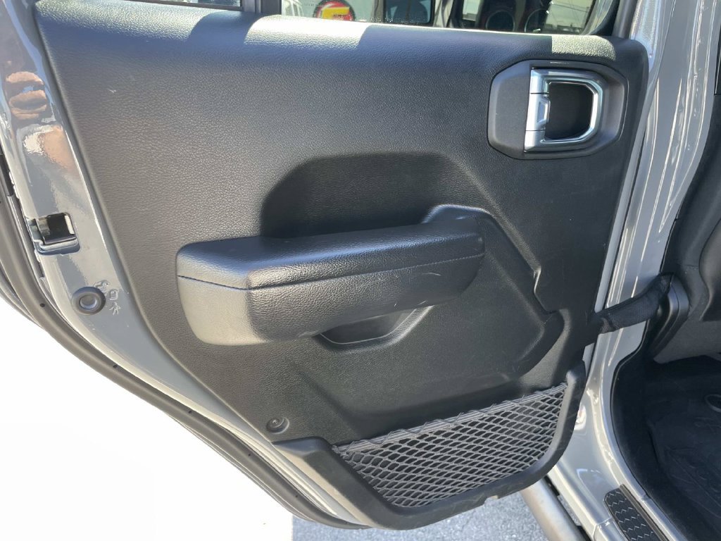 Used 2021 Jeep Wrangler Unlimited Rubicon AWD/4WD image 12