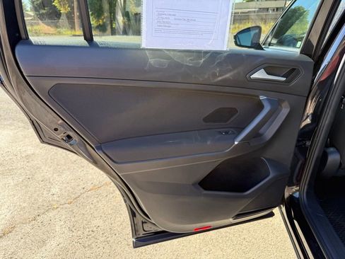 Used 2020 Volkswagen Tiguan S image 48