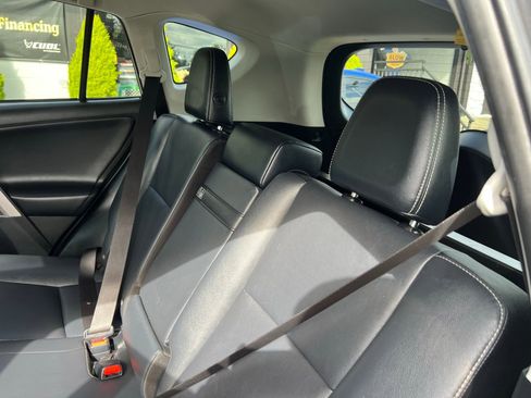 Used 2016 Toyota RAV4 Limited image 22