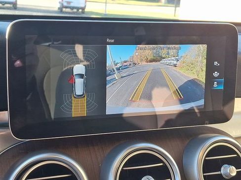 Used 2022 Mercedes-Benz GLC 300 4MATIC image 18