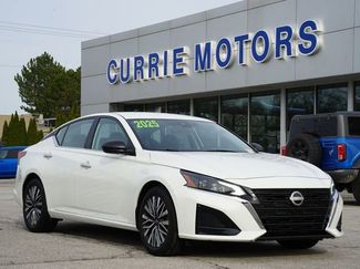 Used 2025 Nissan Altima 2.5 SV video 1