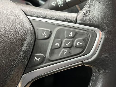 Used 2018 Chevrolet Equinox Premier image 22