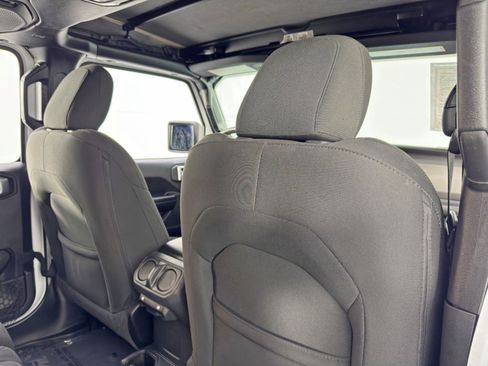 Used 2021 Jeep Wrangler Unlimited Sport image 31