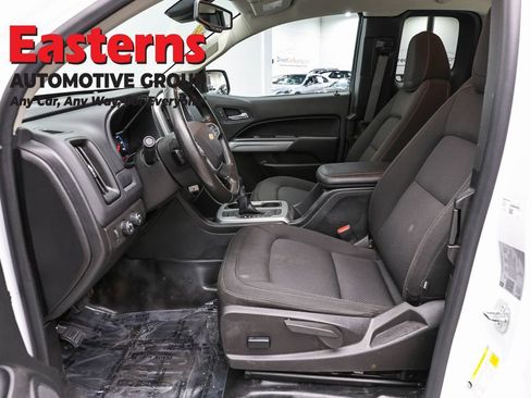 Used 2022 Chevrolet Colorado LT w/ Fleet Safety Package AWD/4WD image 13