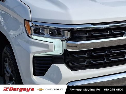Certified 2022 Chevrolet Silverado 1500 LT w/ Z71 Off-Road Package AWD/4WD image 11