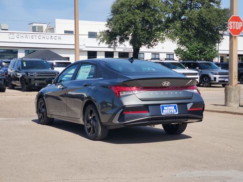 New 2026 Hyundai Elantra SEL Sport Premium FWD image 5