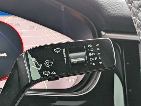 Used 2018 Porsche Panamera 4 AWD/4WD image 25