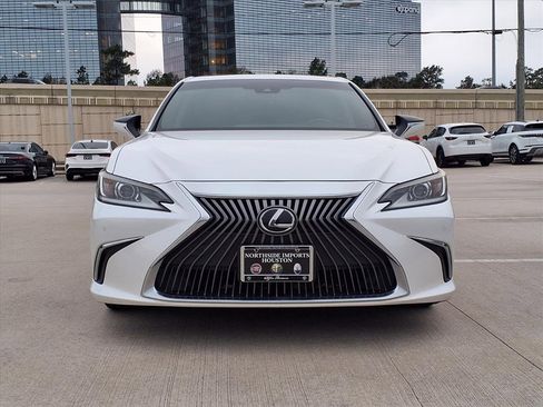 Used 2019 Lexus ES 350 w/ Premium Package image 4