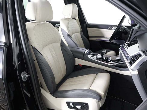 Used 2024 BMW ALPINA XB7 AWD/4WD image 37