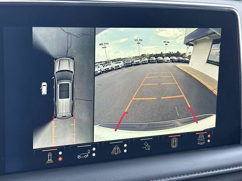 Used 2023 Chevrolet Tahoe High Country w/ Advanced Technology Package AWD/4WD image 14