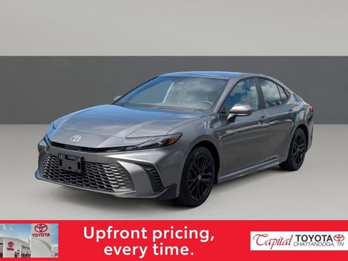 Used 2026 Toyota Camry SE AWD/4WD image 4