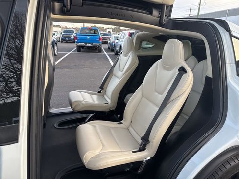 Used 2018 Tesla Model X P100D image 13