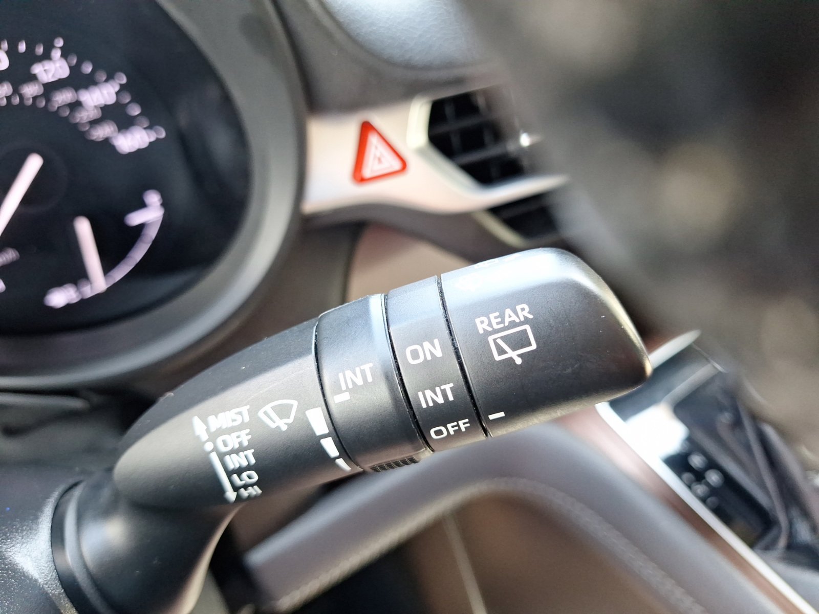 Used 2021 Toyota Sienna XLE FWD image 22