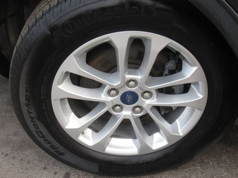 Used 2022 Ford Escape SE w/ Convenience Package AWD/4WD image 4