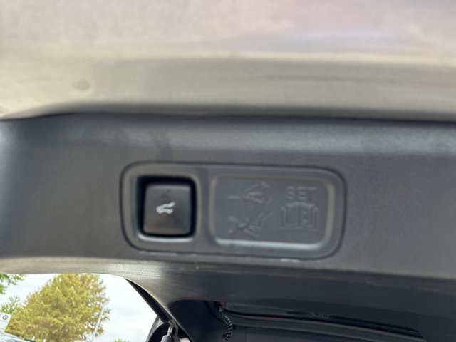 Used 2022 Lincoln Navigator L Reserve AWD/4WD image 7