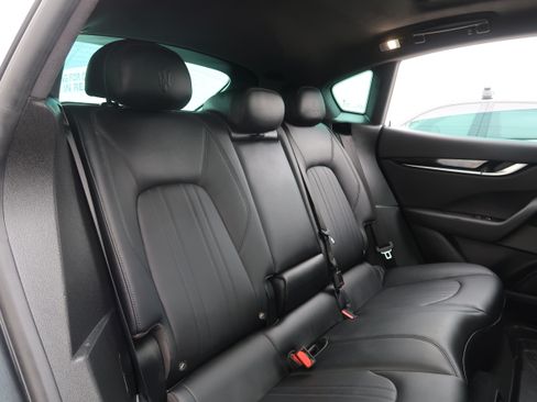 Used 2022 Maserati Levante GT AWD/4WD image 40