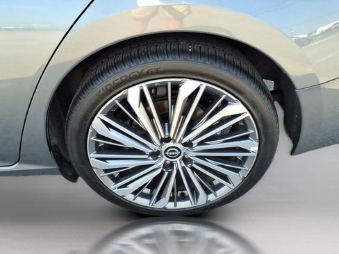 Used 2023 Nissan Altima 2.5 SL image 9