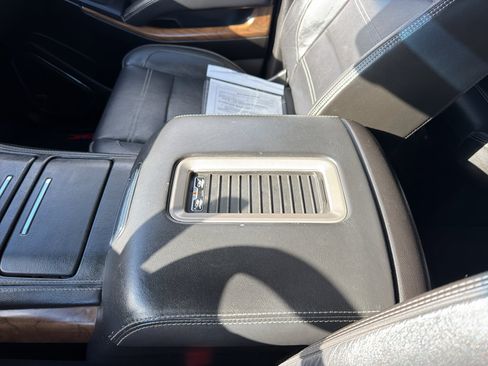 Used 2019 GMC Yukon Denali image 22