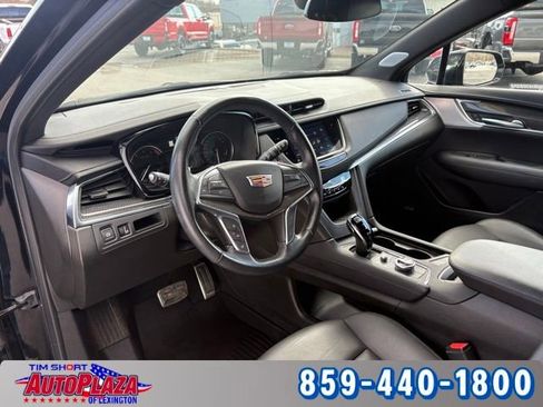 Used 2024 Cadillac XT5 Sportv image 3