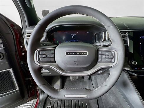 Used 2022 Jeep Wagoneer Series III w/ Premium Group I image 12