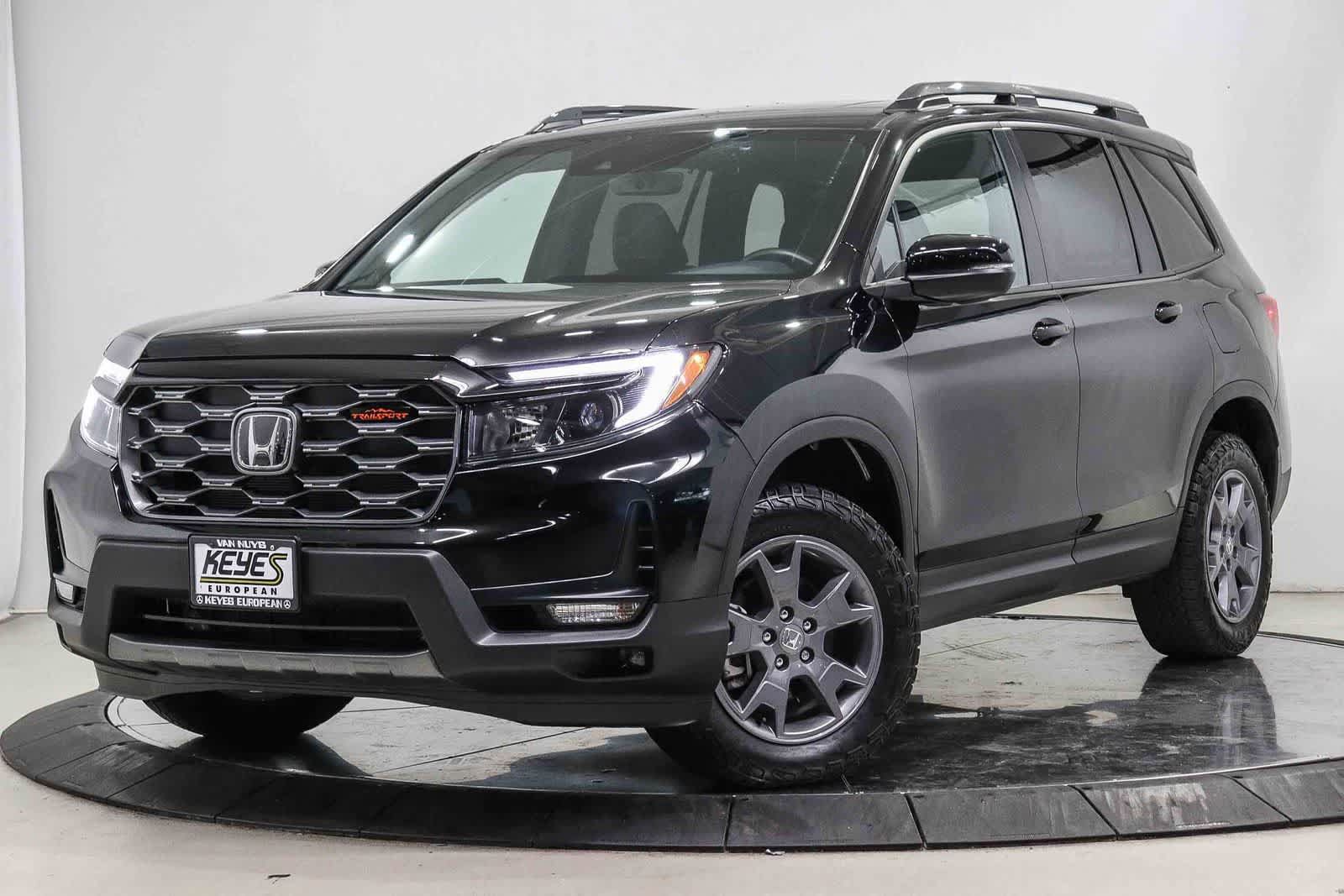 Used 2024 Honda Passport TrailSport image 1