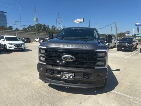 Used 2023 Ford F250 Lariat w/ Lariat Ultimate Package image 2