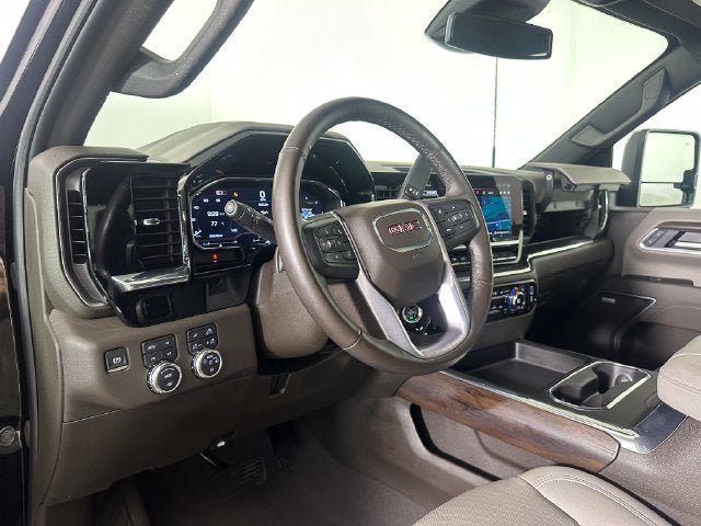 Used 2025 GMC Sierra 3500 SLT w/ SLT Premium Package AWD/4WD image 13