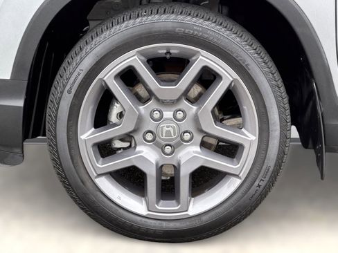 Used 2023 Honda Passport EX-L image 11