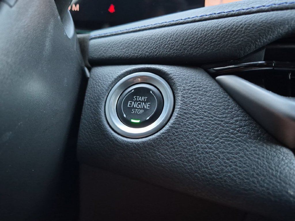 Certified 2024 Cadillac XT4 Sport FWD image 25