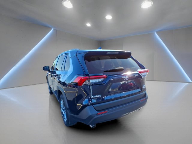 Certified 2022 Toyota RAV4 XLE Premium AWD/4WD image 26