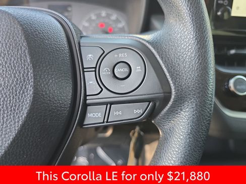 Used 2025 Toyota Corolla LE FWD image 23