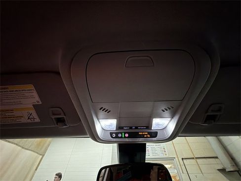 Certified 2022 GMC Terrain SLE w/ Driver Convenience Package image 22