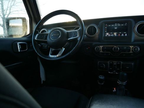 Certified 2019 Jeep Wrangler Unlimited Sahara image 25