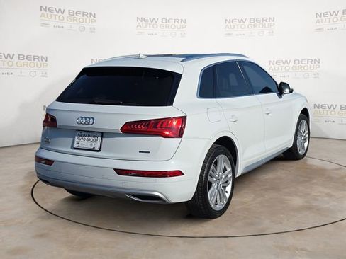Used 2019 Audi Q5 2.0T Premium Plus w/ Premium Plus Package AWD/4WD image 5