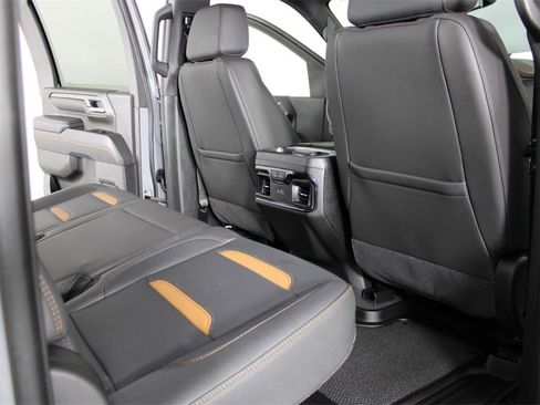 Used 2025 GMC Sierra 3500 AT4 image 36