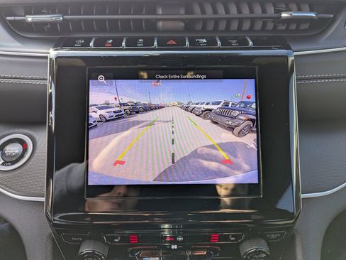 New 2025 Jeep Grand Cherokee Altitude RWD image 26