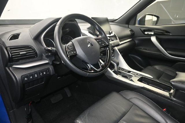 Used 2022 Mitsubishi Eclipse Cross SE FWD image 8