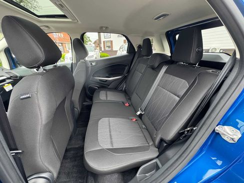 Used 2021 Ford EcoSport SE FWD image 24
